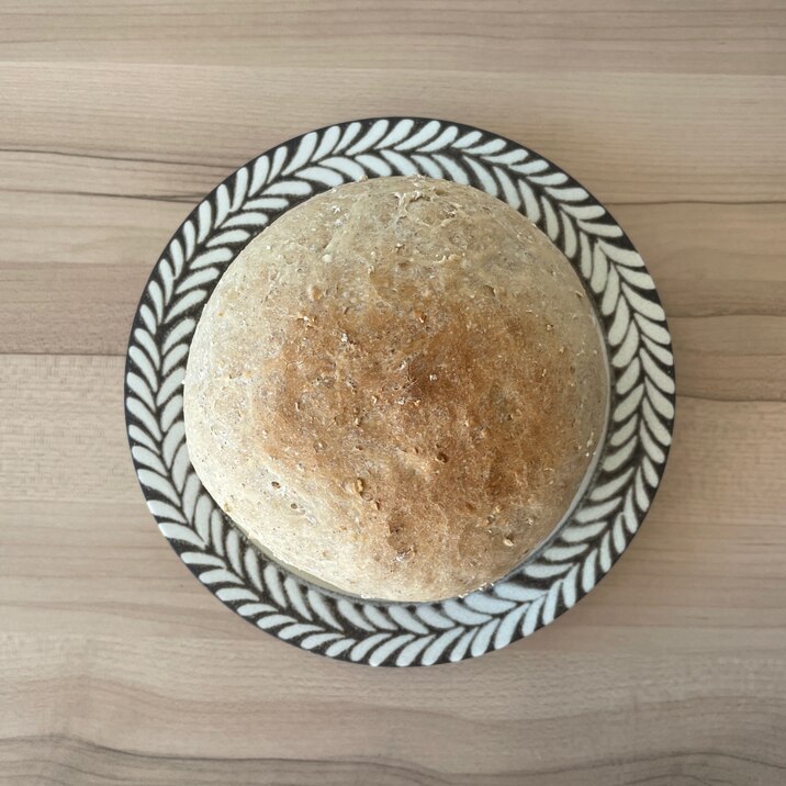 はったい粉と有機ココナッツオイルの丸いパン